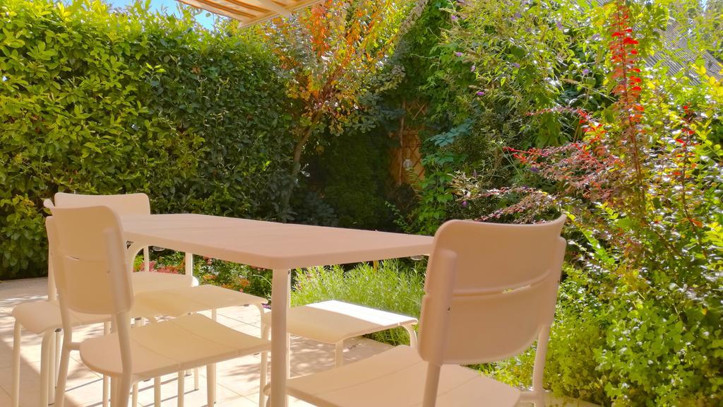 Aurora Premium Home Gyor Luaran gambar