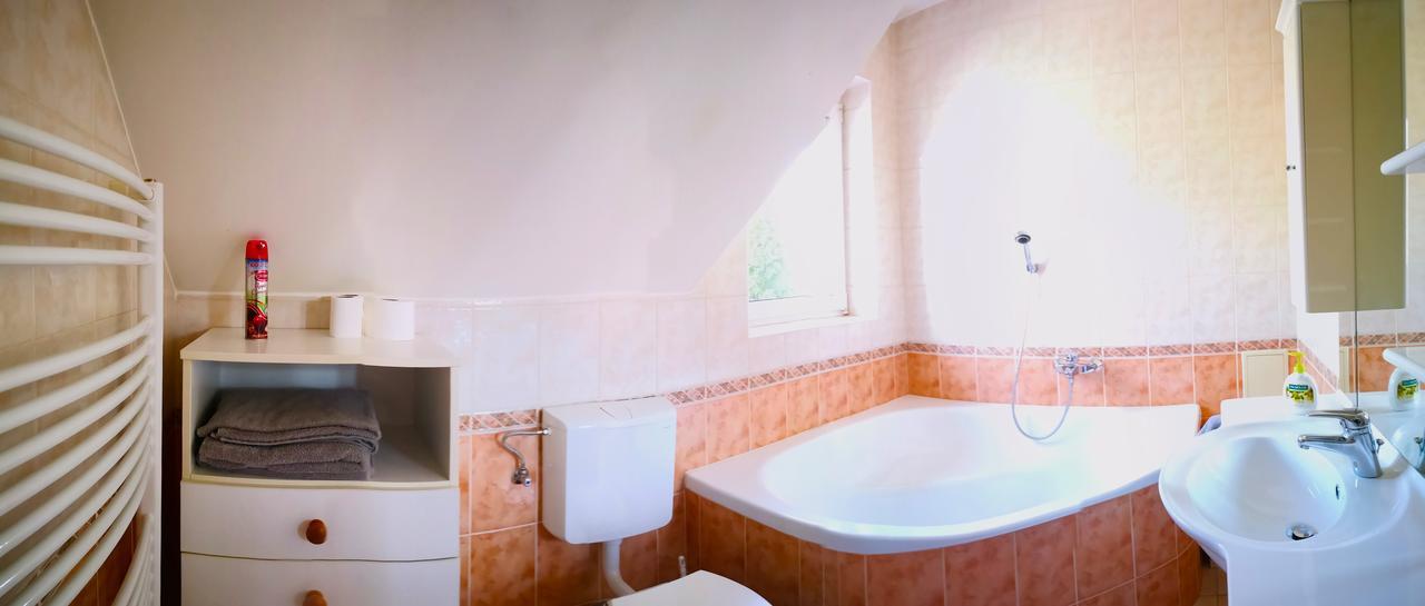 Aurora Premium Home Gyor Luaran gambar